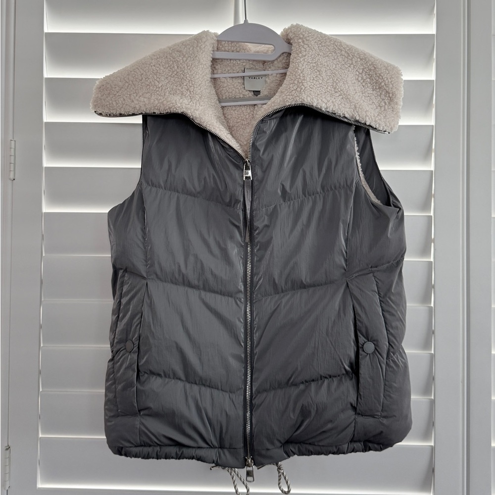 Varley Women's Puffer Jacket new without tag